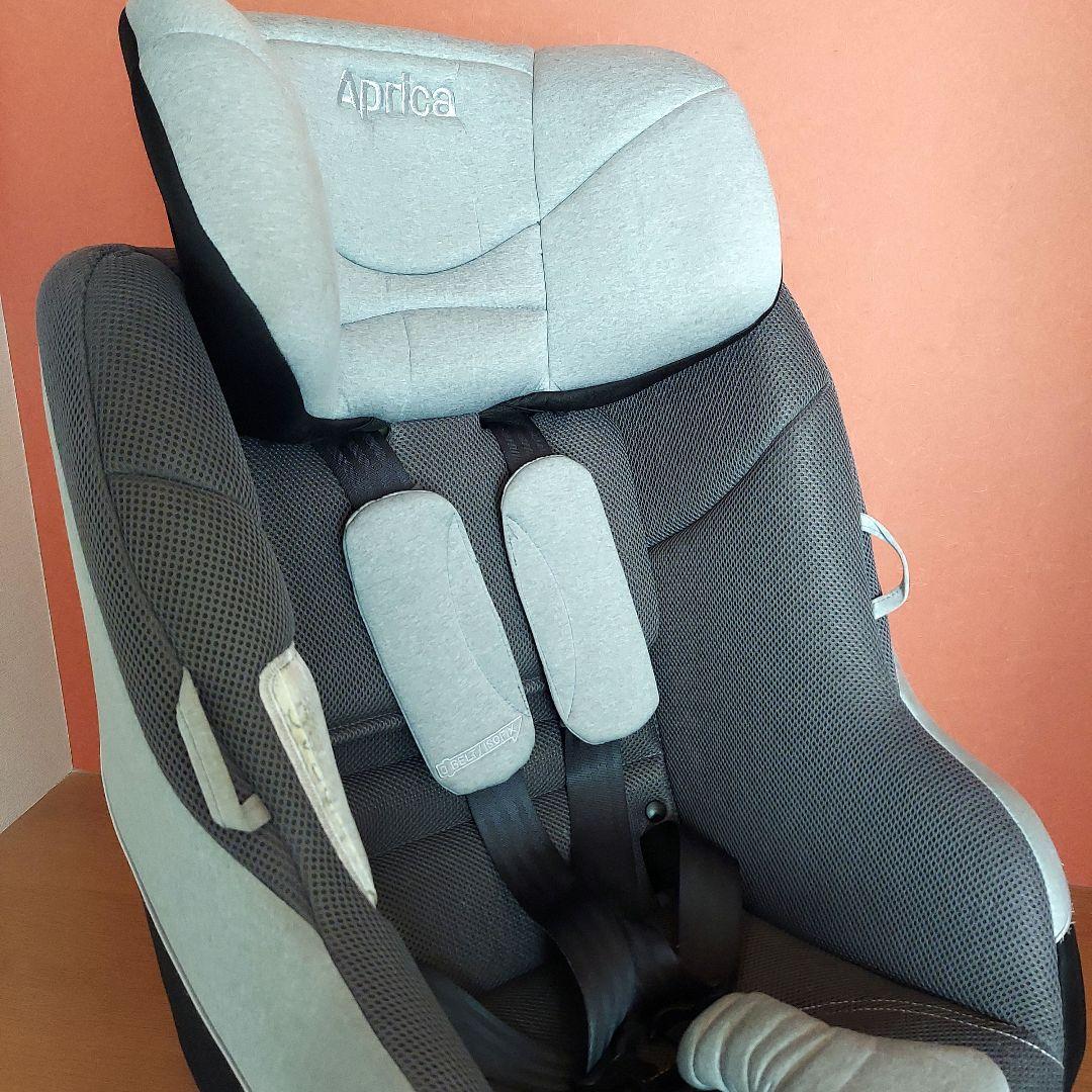 送料込み アップリカ クルリラチャイルドシート Aprica
