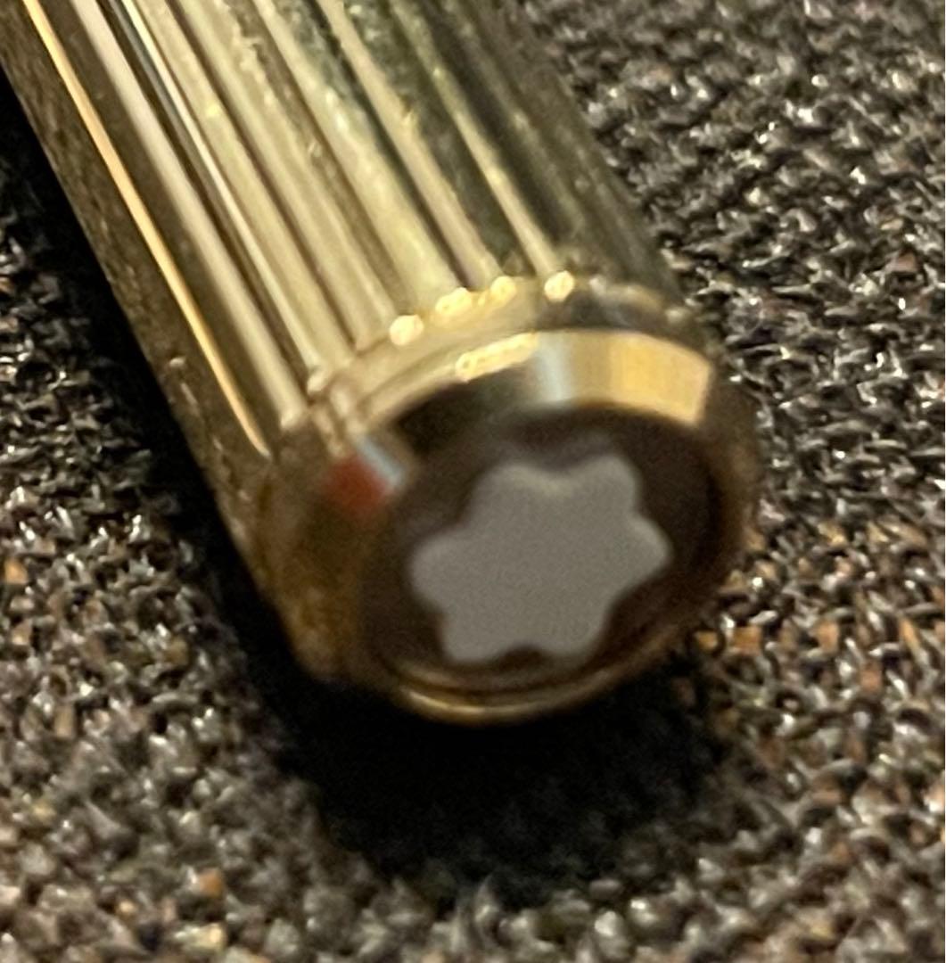 【美品未使用】 箱付き モンブラン ペン先14金万年筆 ノブレスゴールド