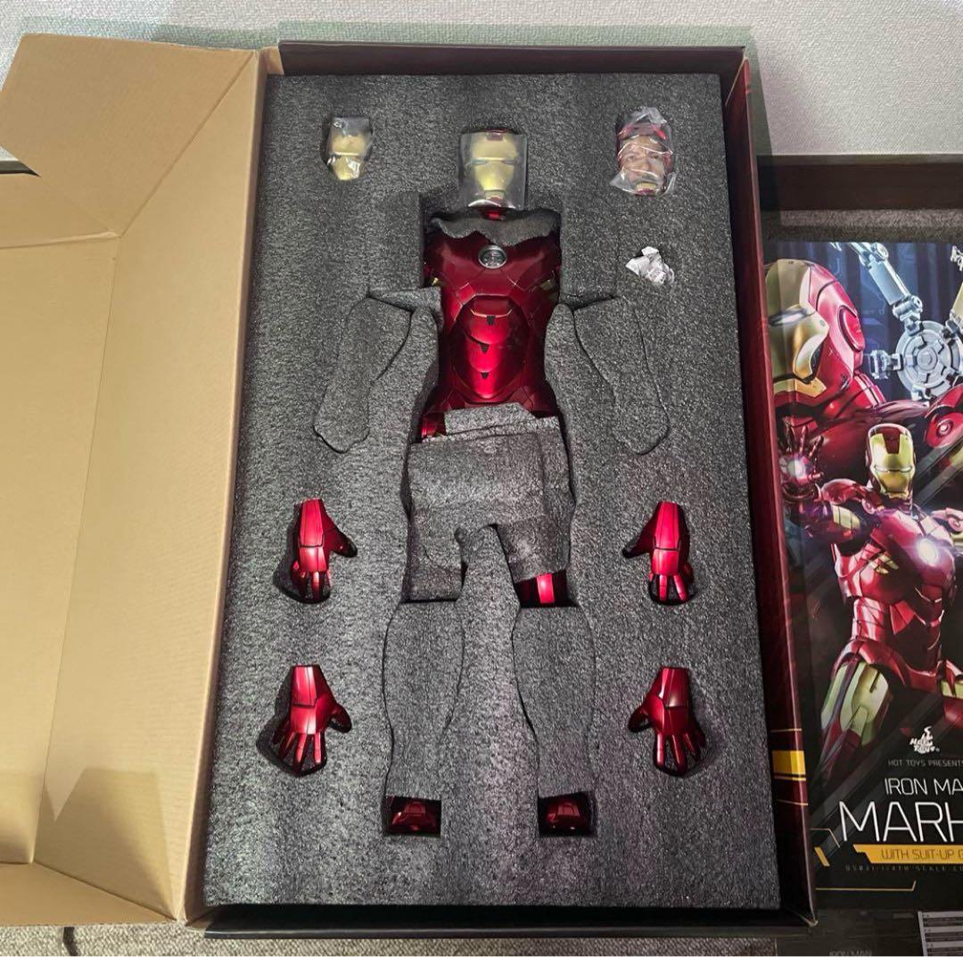 〈未展示品〉【クォーター】 アイアンマン・マーク４（パワードスーツ装着機付き）
