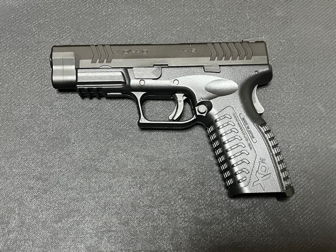 東京マルイ ガスブローバックガン XDM-40