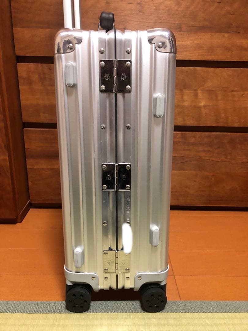 ☆ 極美品☆RIMOWAリモワ　Classc キャビンS 定価は226,600円