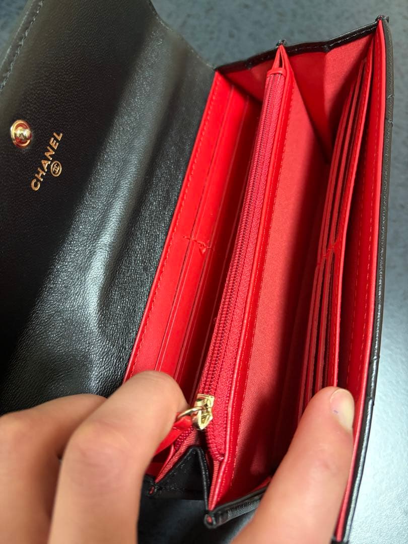 CHANEL 19 ロングフラップウォレット