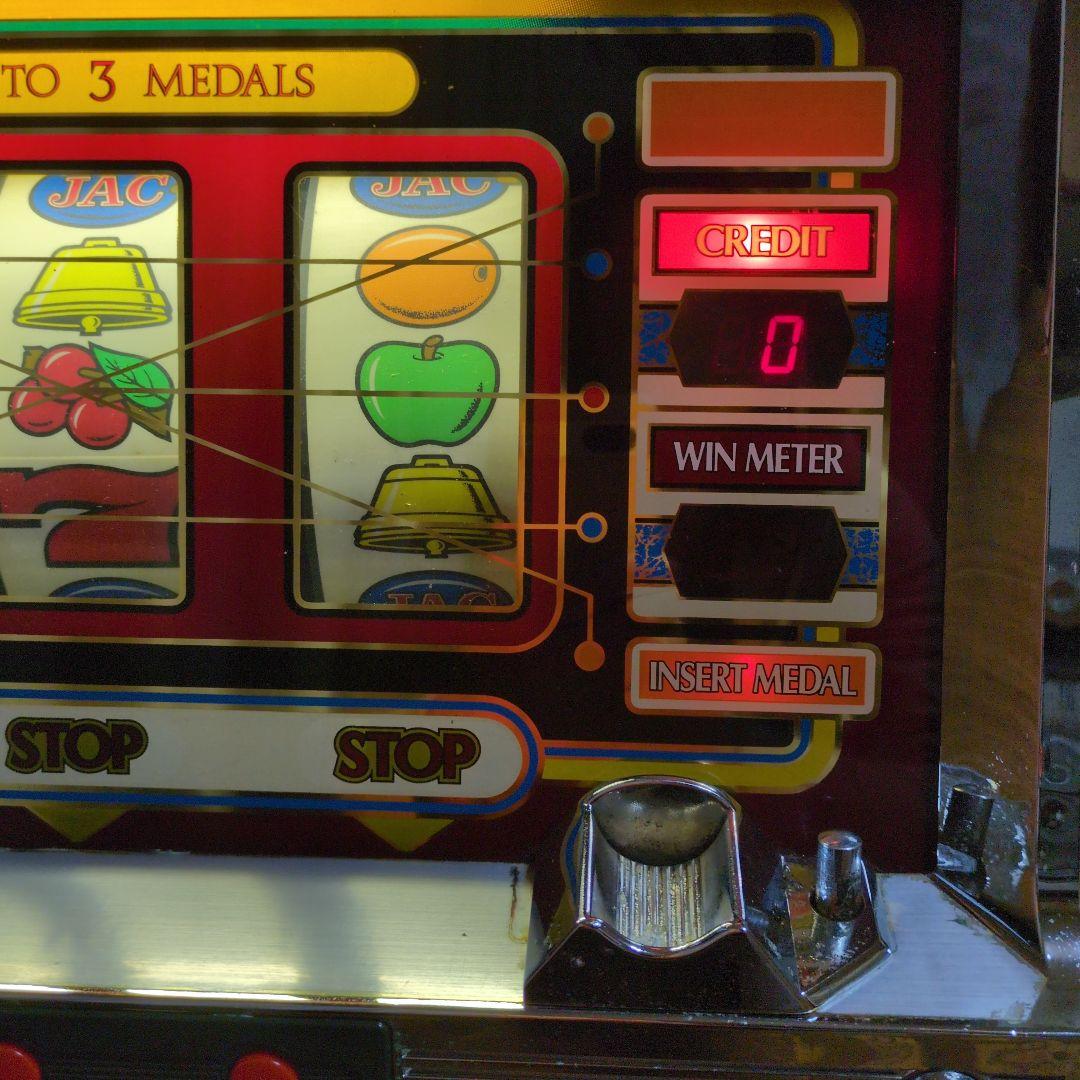 パチスロ実機 初代 コンチネンタル スロットマシン