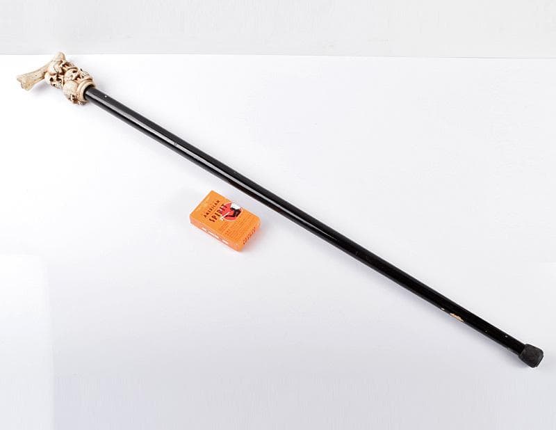 中国　木製　持ち手樹脂　骸骨彫　杖　ステッキ　V　3750B