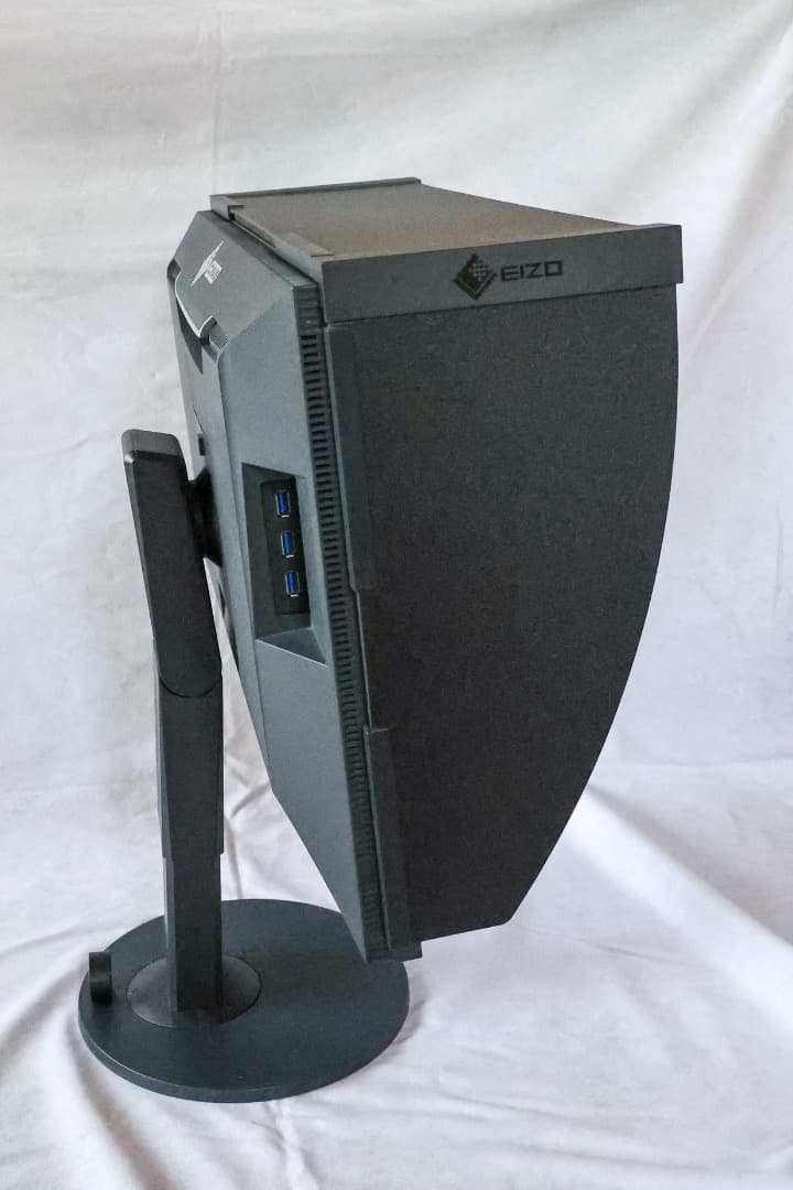EIZO ColorEdge CS2420-Z　遮光フードとセンサーのセット