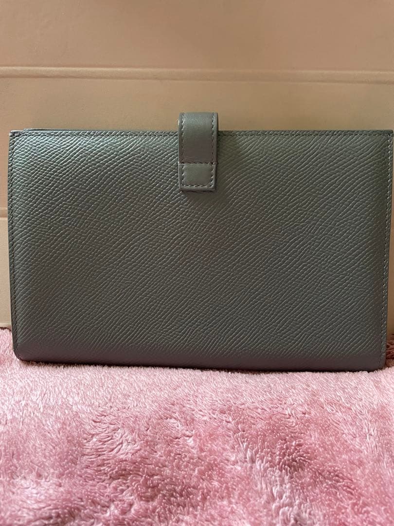 CELINE グレージュ 長財布　ラージストラップウォレット