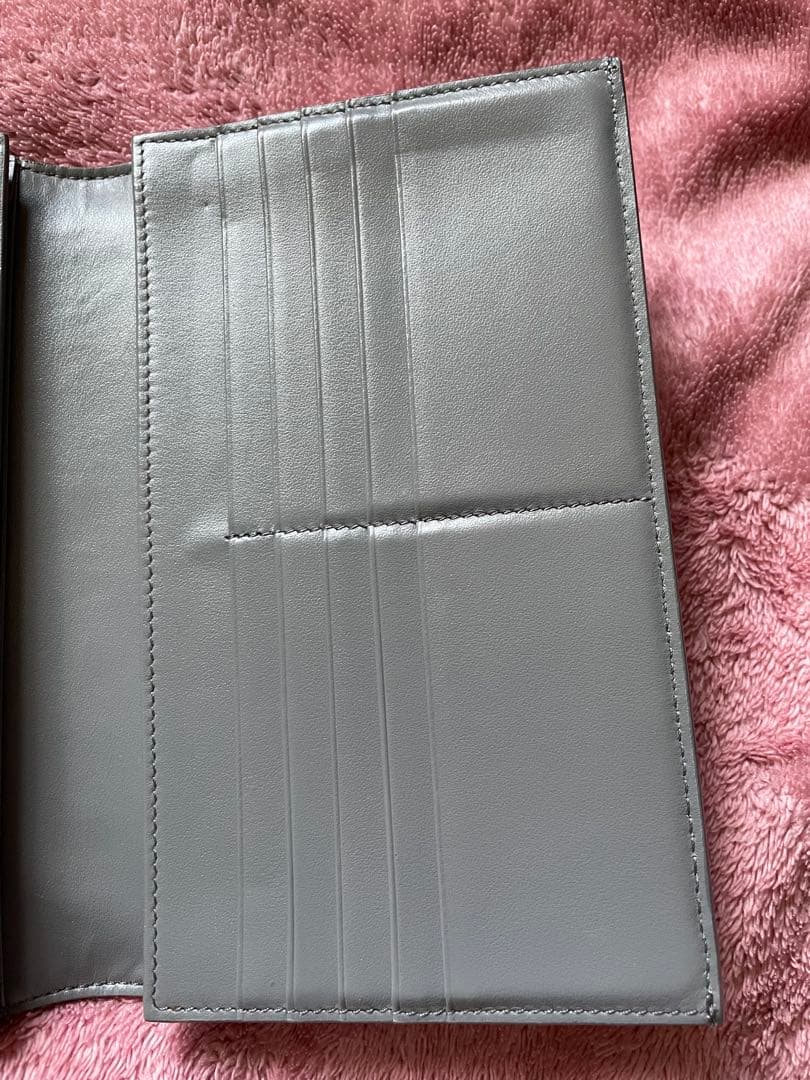CELINE グレージュ 長財布　ラージストラップウォレット