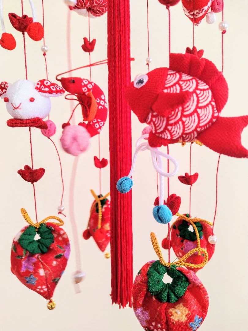 つるし飾り「つるし雛」中