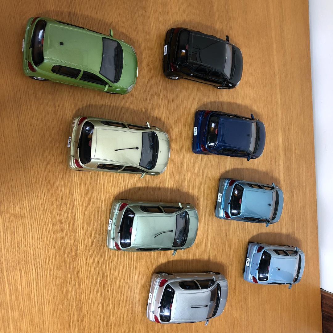 TOYOTA Vitz 1/24 ミニカー 13台