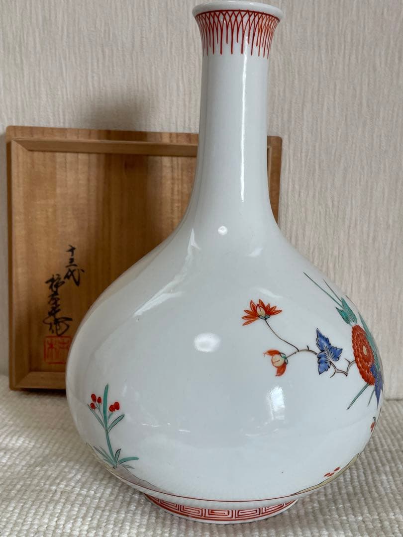 SALE◆今だけ七千円引、します！◆13代酒井田柿右衛門◆花瓶◆美品◆華麗です！