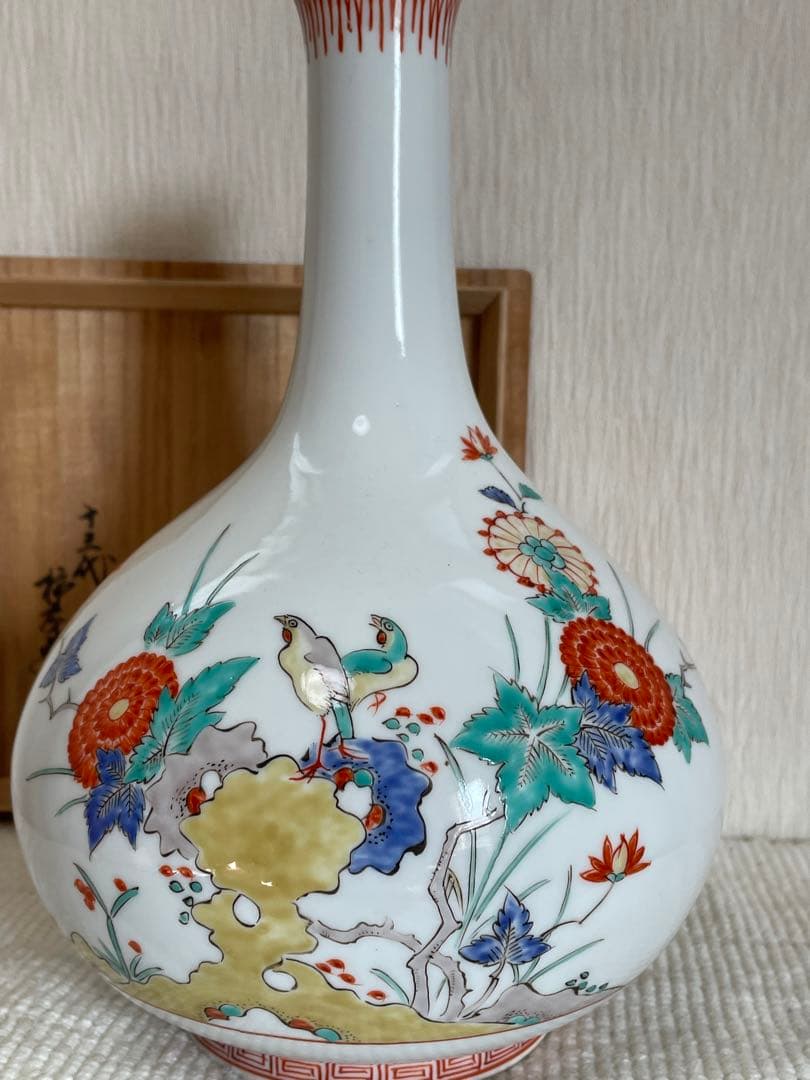 SALE◆今だけ七千円引、します！◆13代酒井田柿右衛門◆花瓶◆美品◆華麗です！