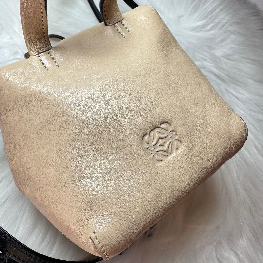 loewe ロエベ アナグラム　ショルダーバッグ　ミニバッグ　レザー