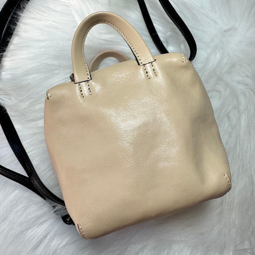 loewe ロエベ アナグラム　ショルダーバッグ　ミニバッグ　レザー