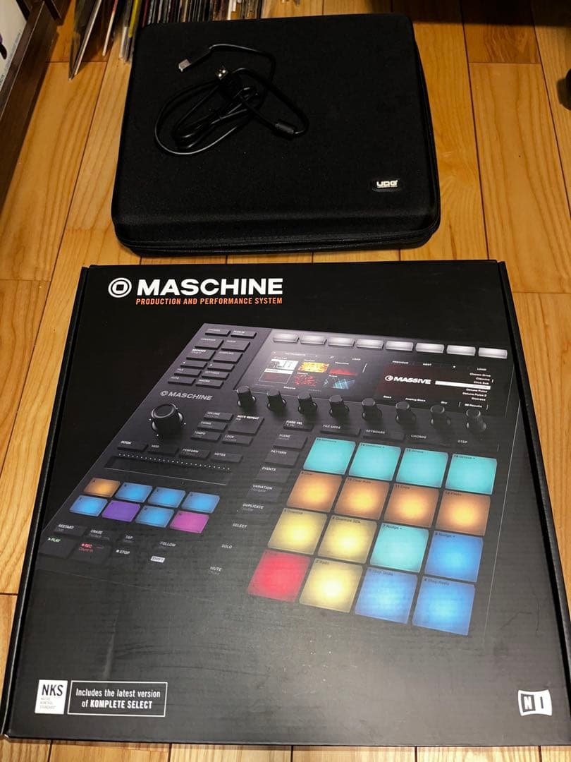 MASCHINE MK3 (ケース付) トラスファーID付き