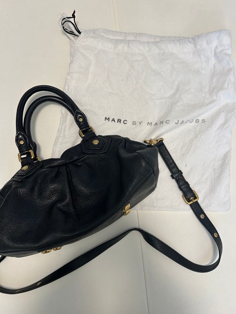 MARC BY MARC JACOBS ハンドバッグ、ショルダーストラップ付
