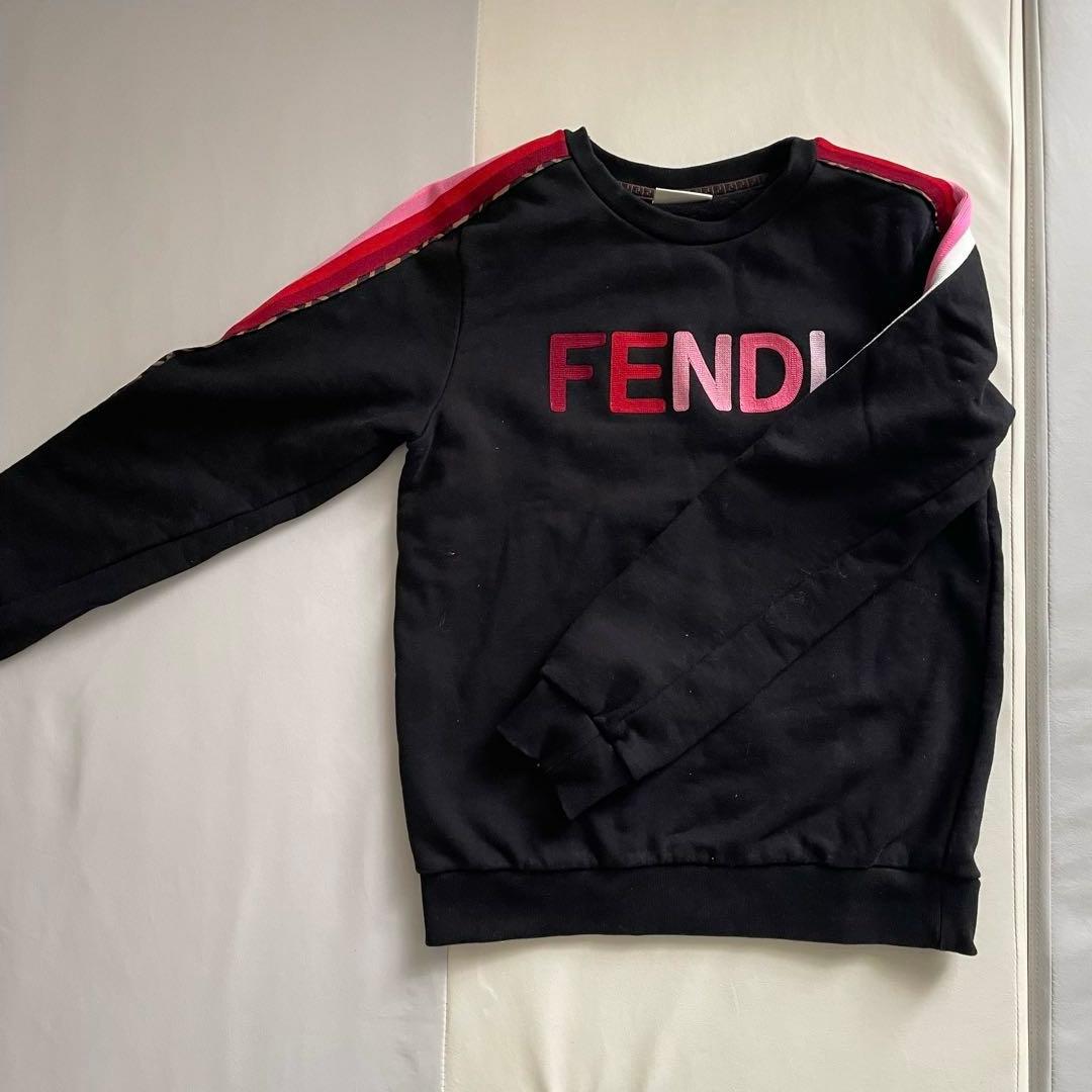 FENDI フェンディ　キッズ　トレーナー　スウェット