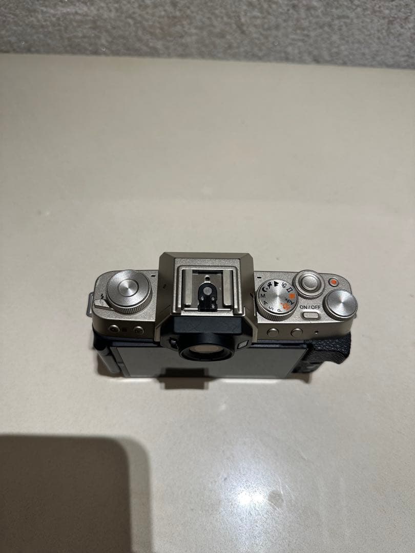 Fujifilm X-T200 ミラーレスカメラ