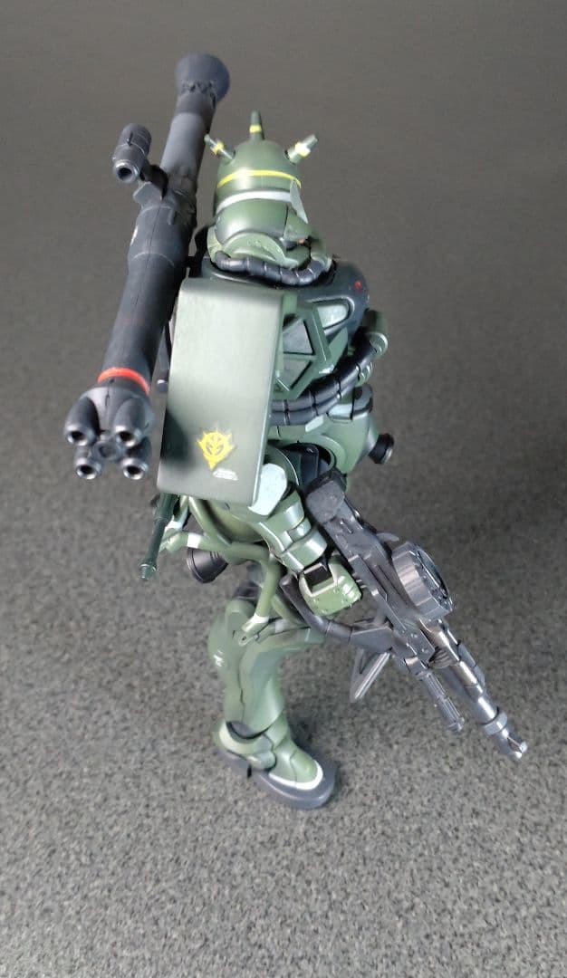 HGザク　ジークアクス版　塗装済完成品