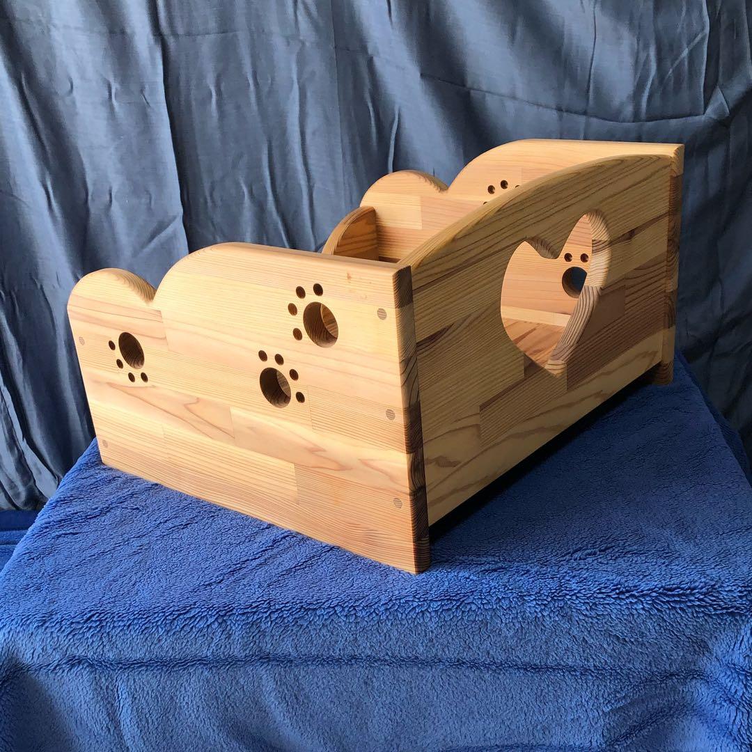 ワンちゃんの腰かけ 木製