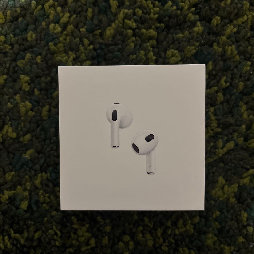 Apple AirPods MagSafe充電ケース付き