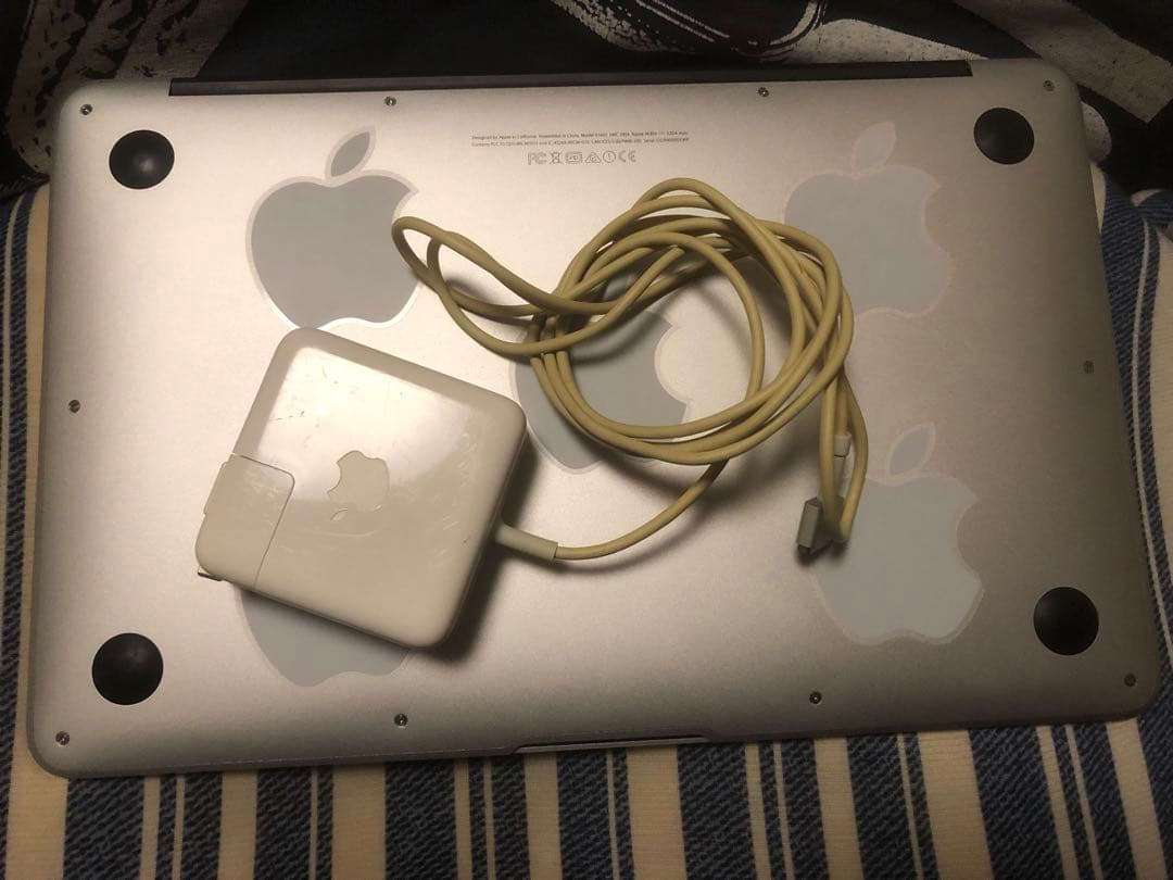 MacBook Air(11-inch, Early 2015)i7年末年始限定