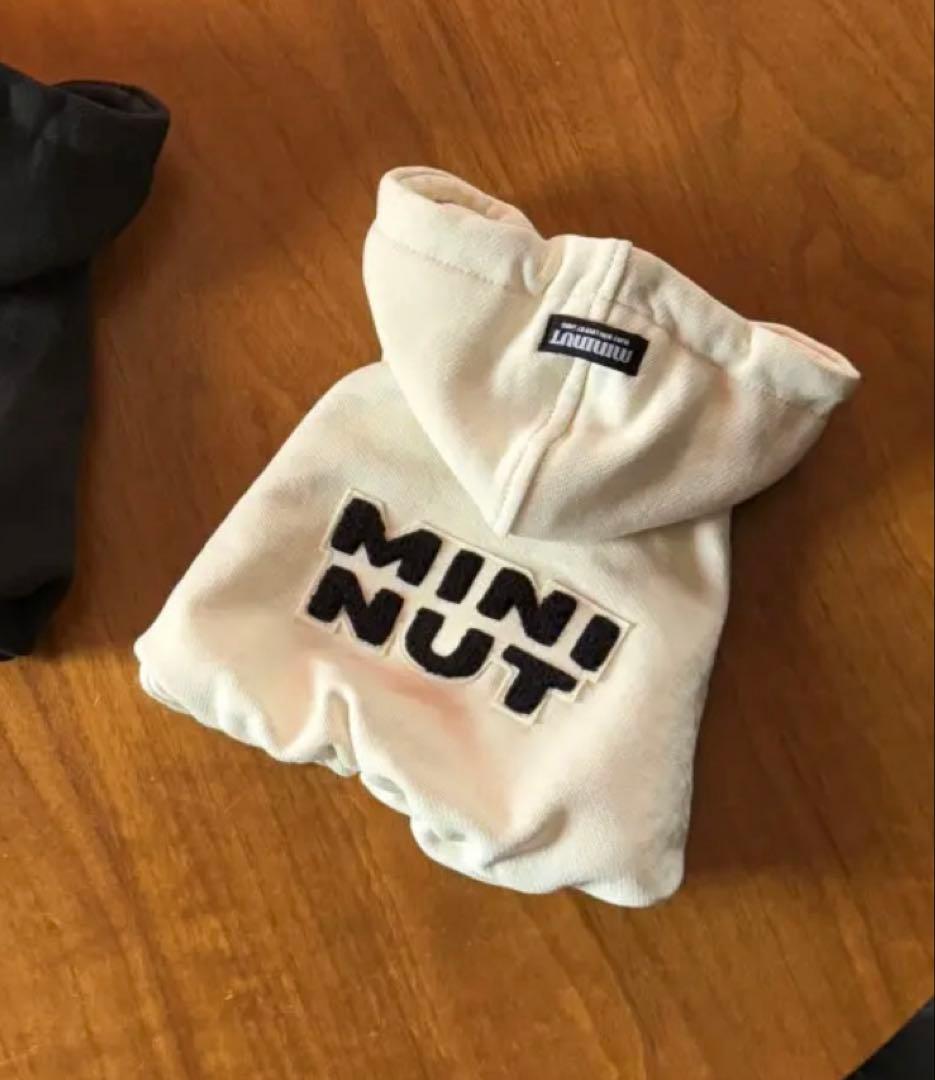 mininut logo patch hoodie パーカー