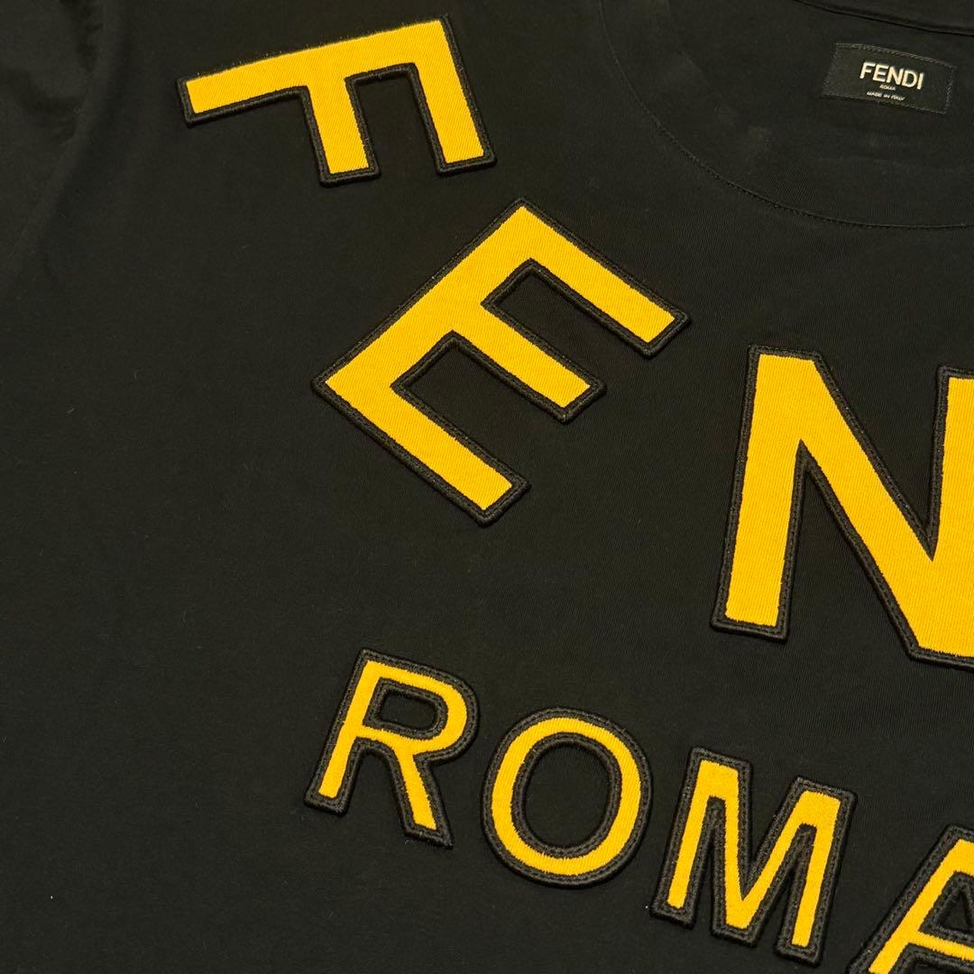 美品　希少　FENDI ローマレタリングTシャツ2021年ロゴ　Lサイズ