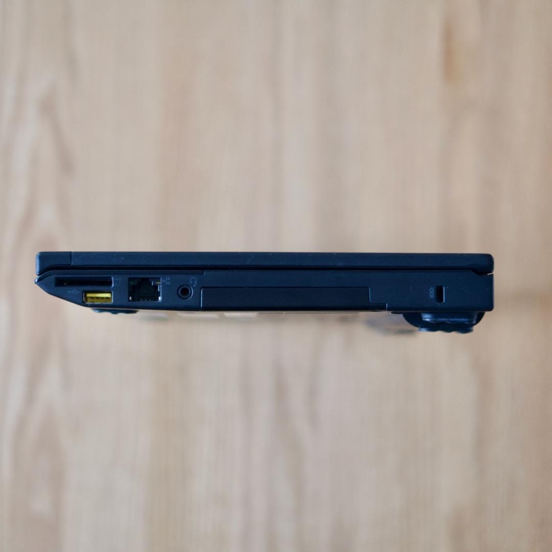 Lenovo Thinkpad x220 i5/SSD128GB USキーボード