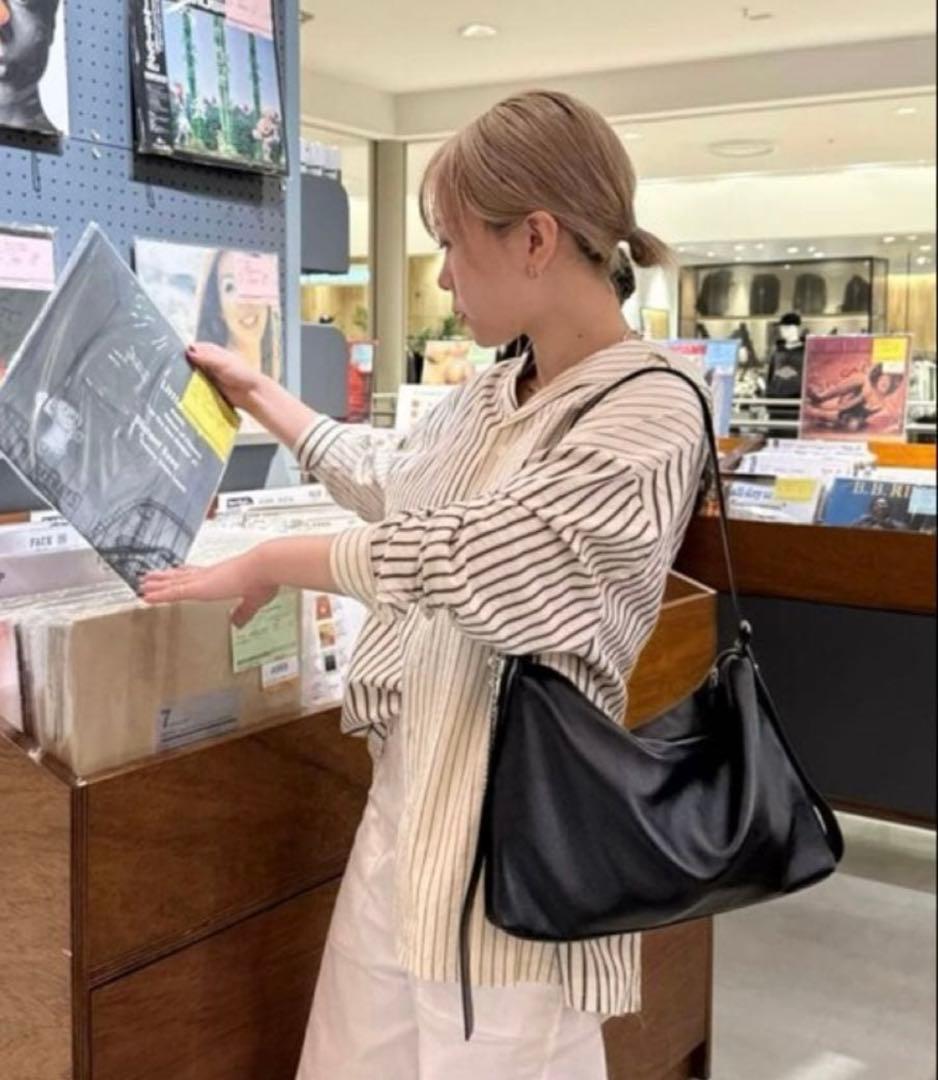 イアパピヨネ 《本革/480g》2WAYレザーショルダーバッグ