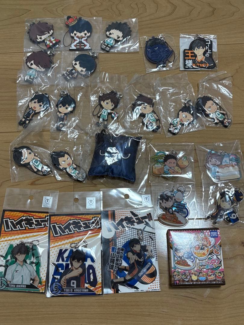 ハイキュー　まとめ売り　影山　及川　ラバスト　フィギュア　缶バッジ