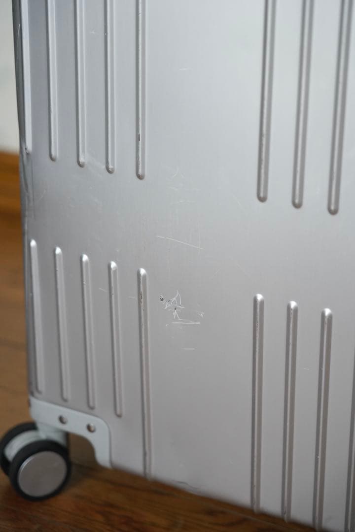 イノベーター innovator スーツケース　アルミ　70l