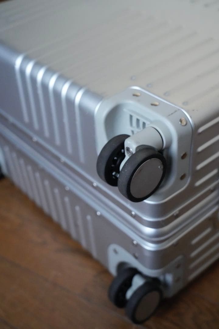 イノベーター innovator スーツケース　アルミ　70l