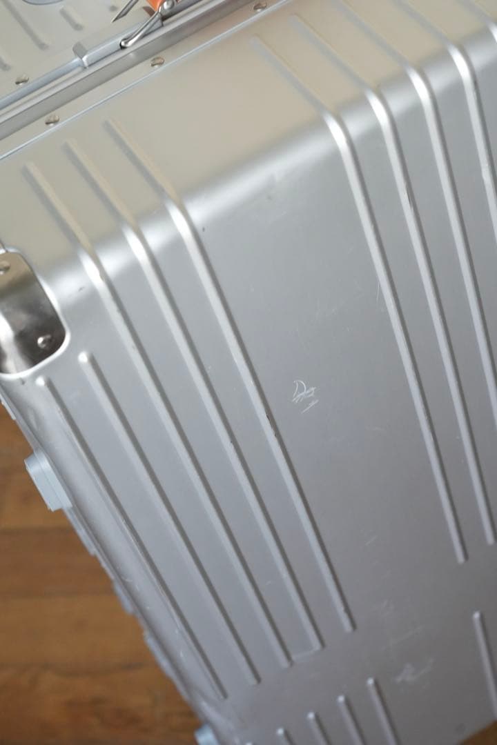 イノベーター innovator スーツケース　アルミ　70l