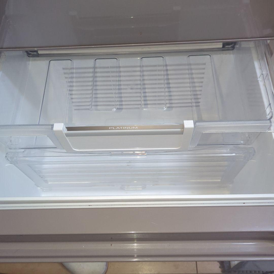 HITACHI ５ドア冷蔵庫 シルバー