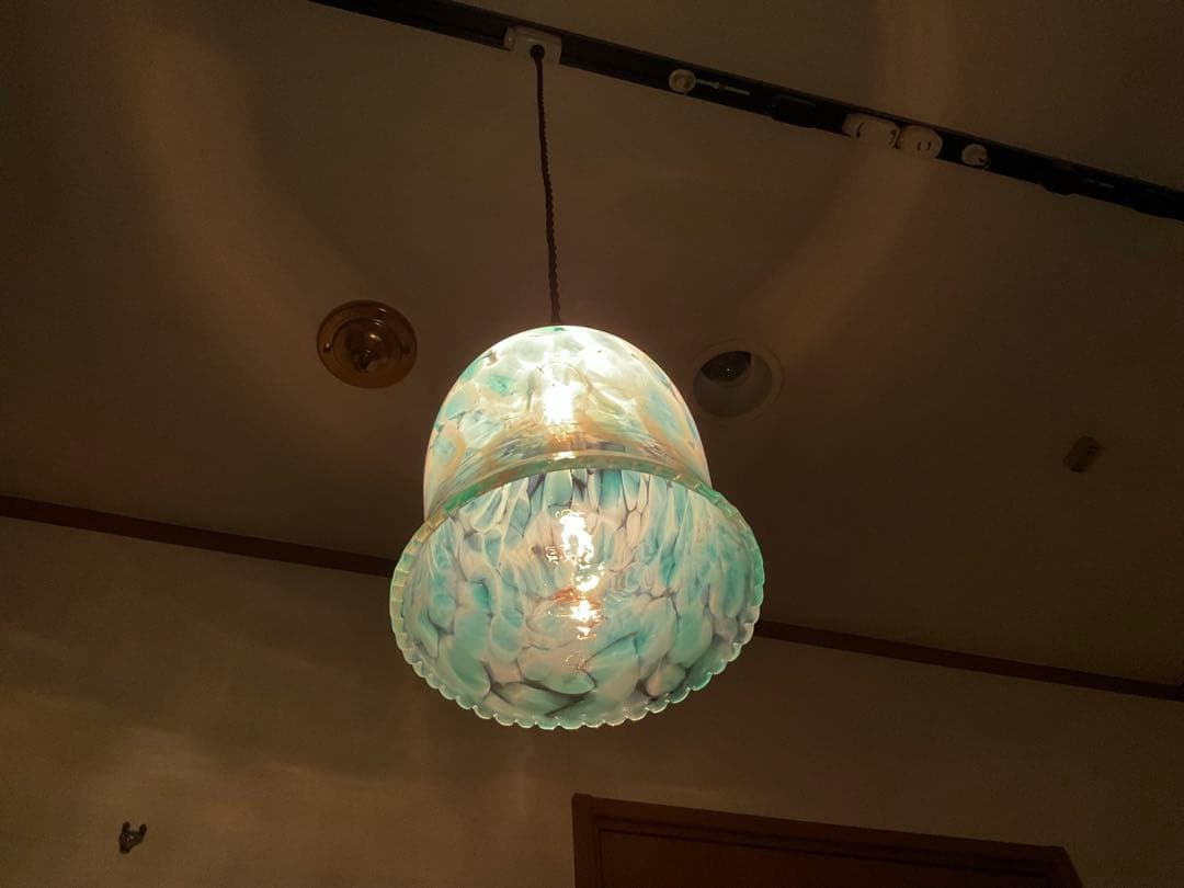 ヴィンテージ！「吹雪紋のコードペンダントプ」