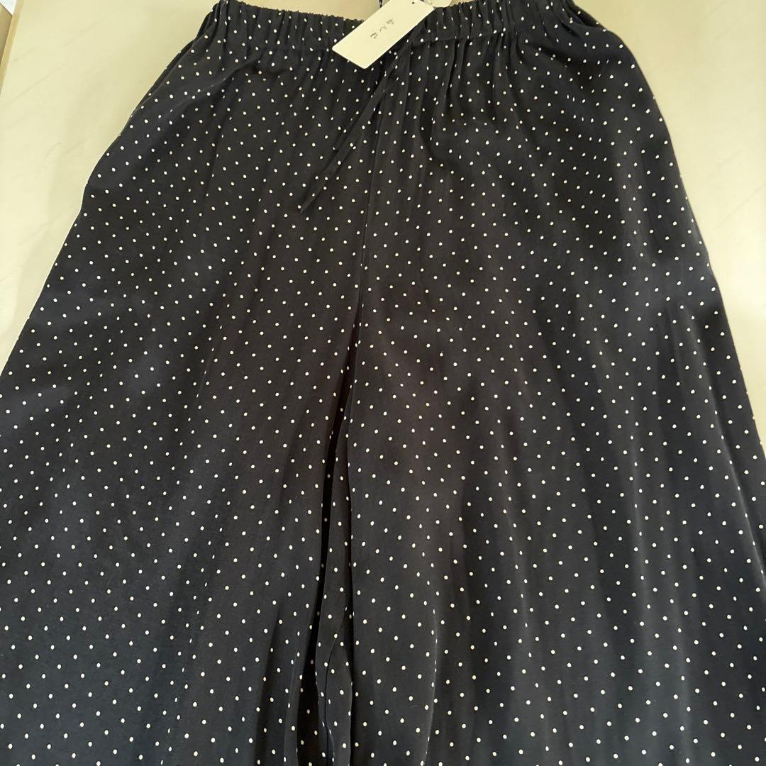 ★新品タグ付★アーバンリサーチ 【かぐれ】　ガウチョ　パンツ　ドット　黒　フリー