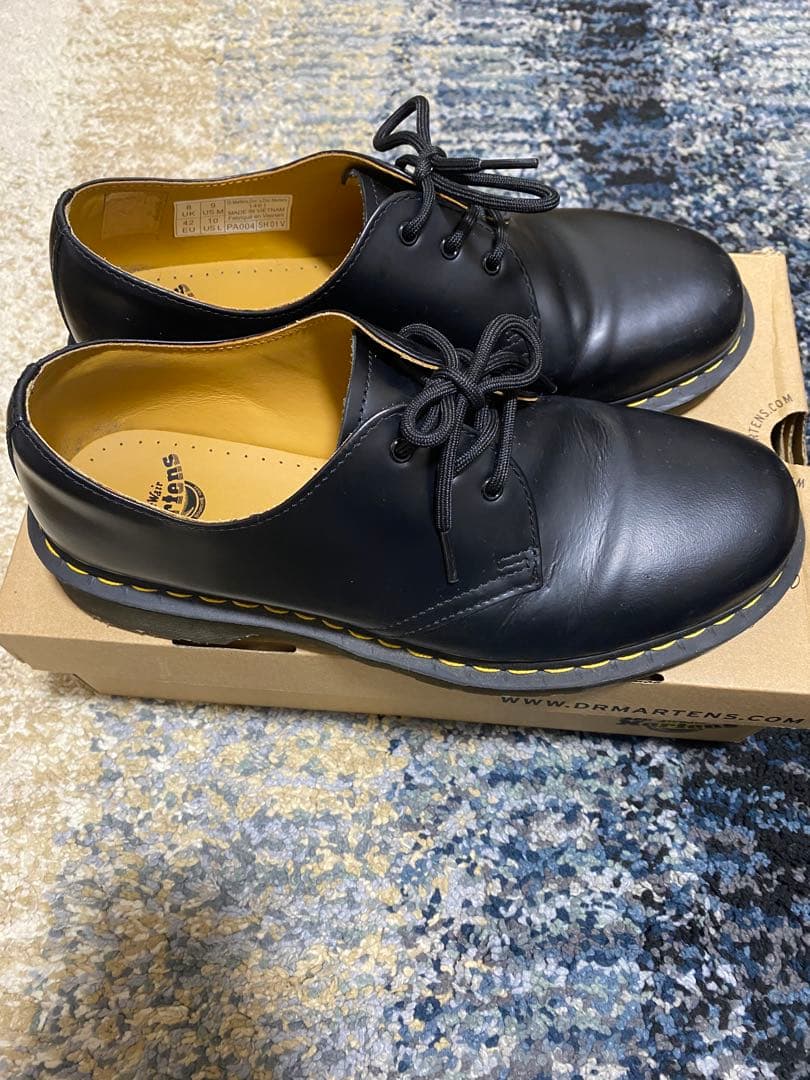 Dr. Martens ブラック レースアップシューズ