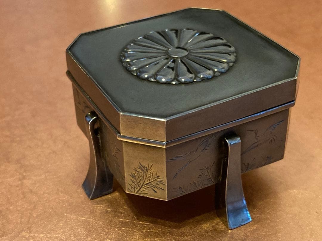 ボンボニエール皇室　唐櫃　純銀