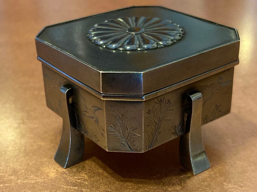 ボンボニエール皇室　唐櫃　純銀