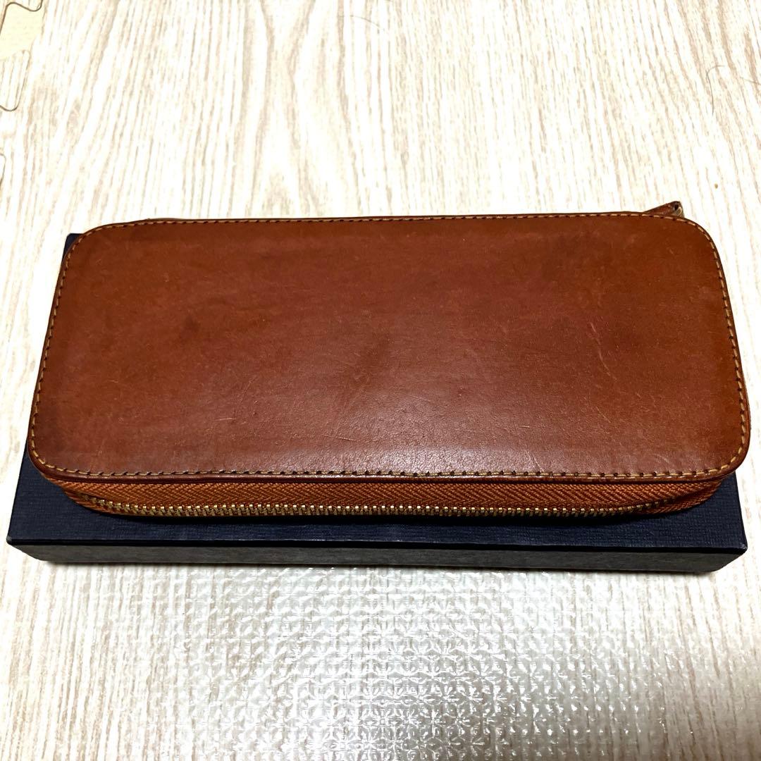 バハギア　ラウンドジップペンケース