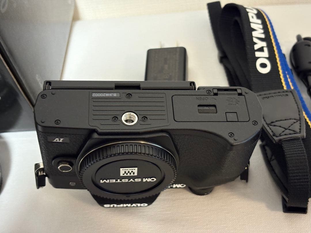 オリンパスOM-D E-M10 Mark IV EZダブルズームキット