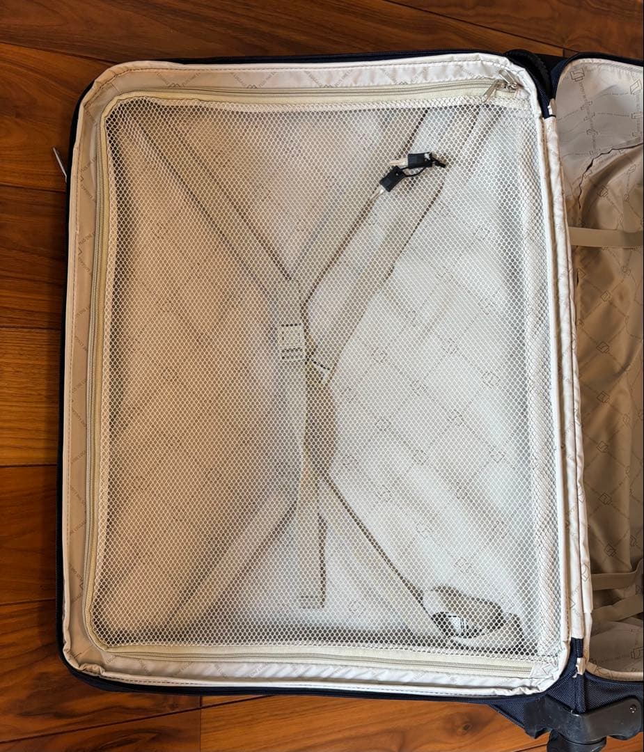 プラスワン ラゲッジ キャリーケース　TSAロック　大容量　超大型　スーツケース