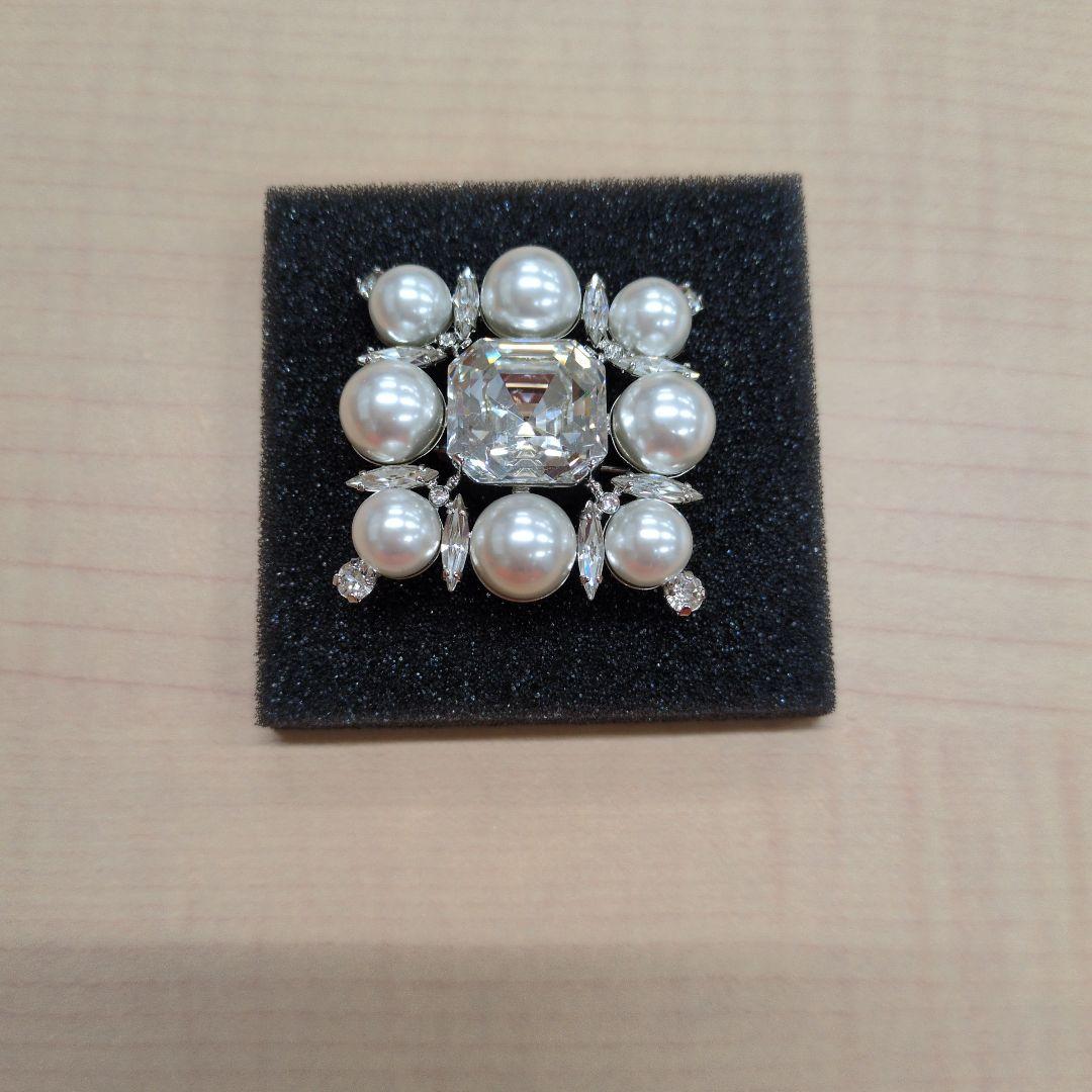 René パール・クリスタル ブローチ