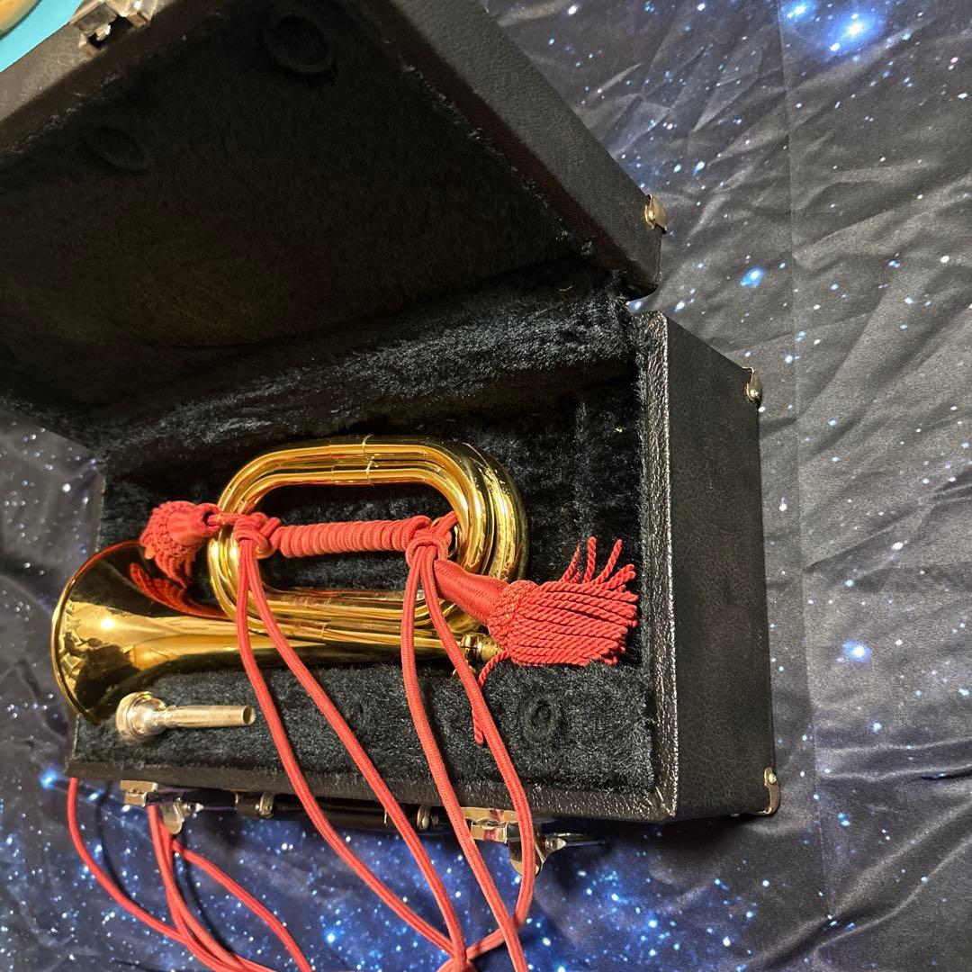 金色トランペット ケース付き