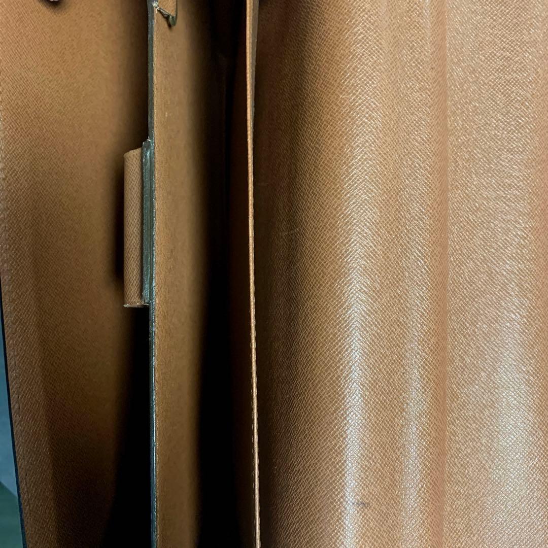 ルイヴィトン ビジネスバック