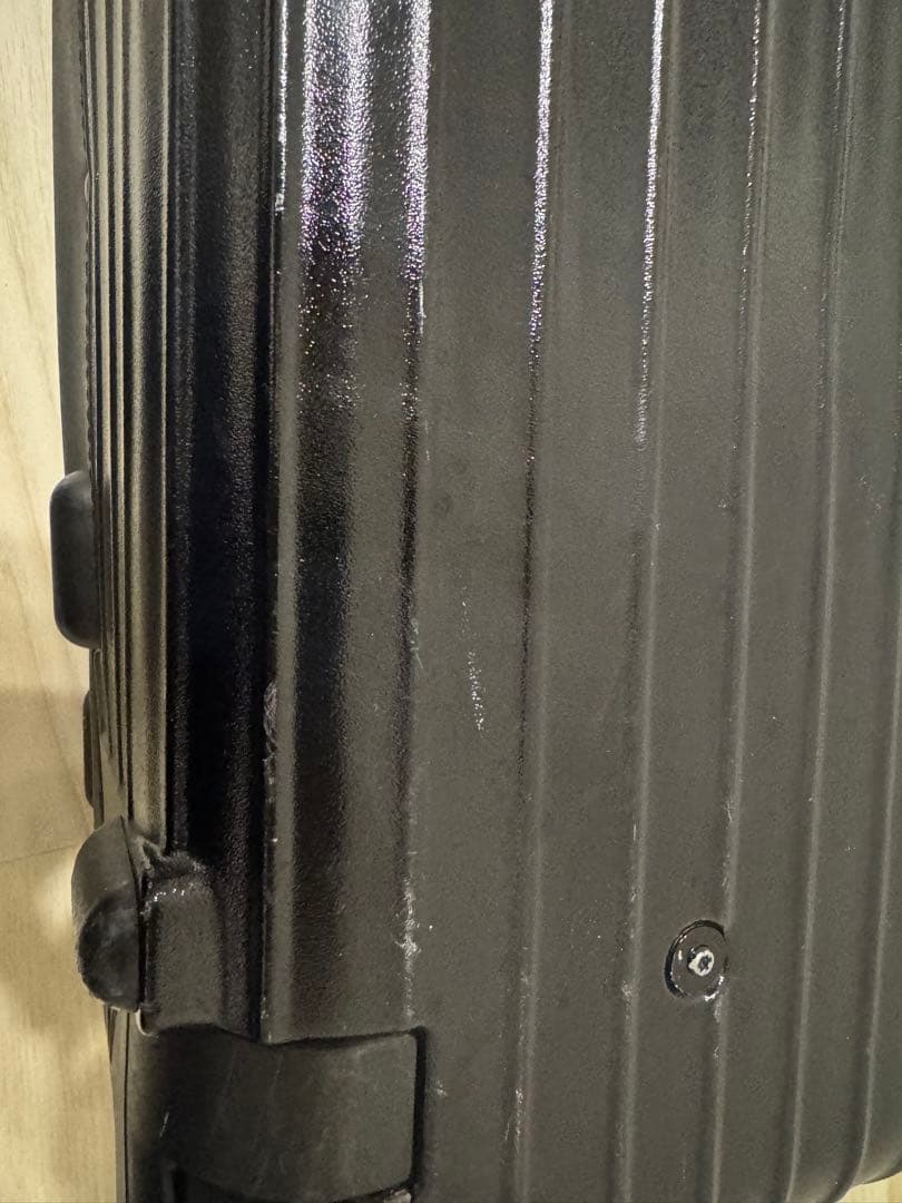 リモワ　SALSA サルサ　32〜35リットル　ブラック