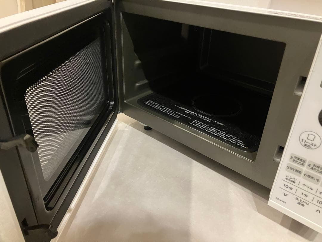 美品◎2022年製　SHARP 電子レンジ　RE-F161-W