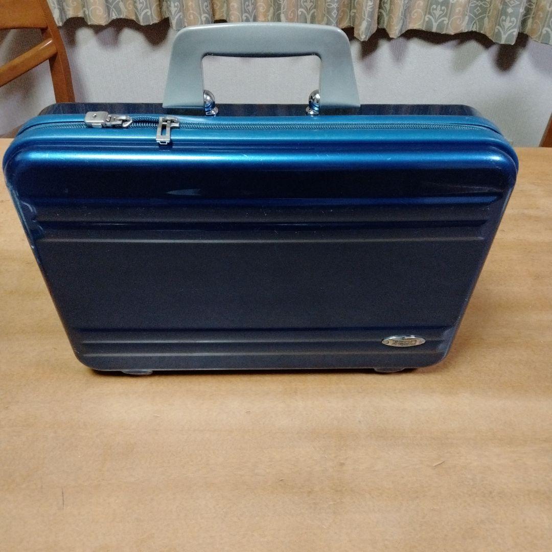 ゼロハリバートン　ポリカーボネート　青　ZEEO HALLIBURTON