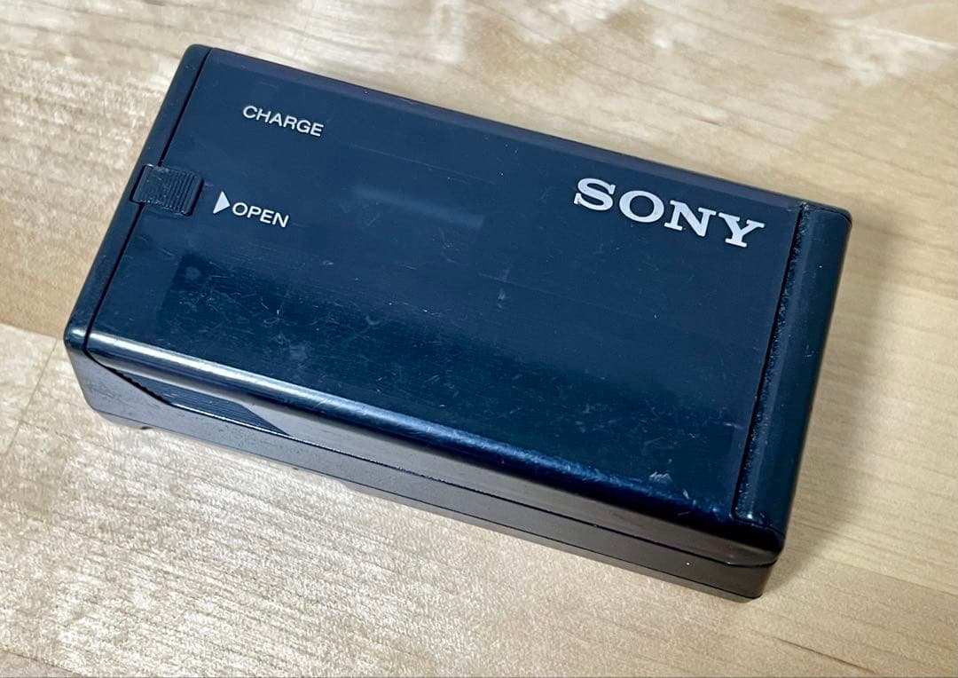 ソニー SONY MD WALKMAN MZ-E700 ピンク 充電器 電池