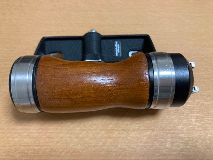 PENTAX 67II 用　木製グリップ★ペンタックス